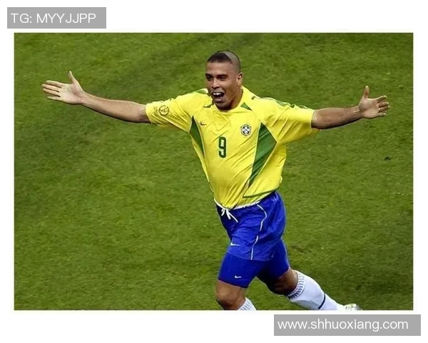 宇宙最强足球明星的传奇之路与辉煌成就揭秘 宇宙最强足球明星的传奇之路与辉煌成就揭秘