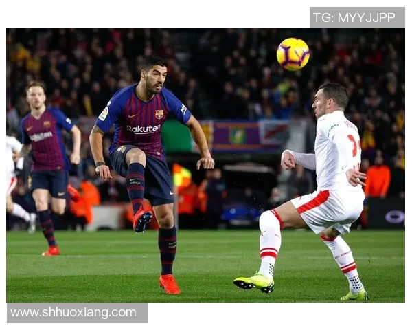 世界足球明星比赛盛典:球场上的传奇对决与激情碰撞 世界足球明星比赛盛典:球场上的传奇对决与激情碰撞