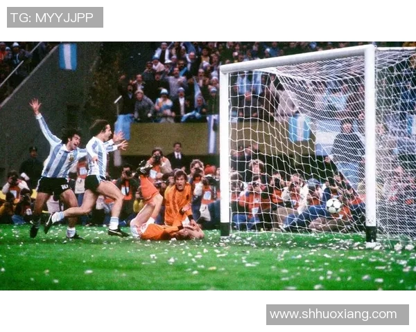 历史17号足球明星的辉煌成就与传奇故事回顾